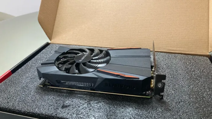 GTX 1050 Ti - Gigabyte 