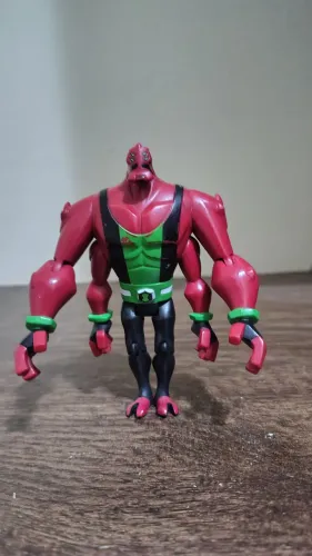 Quatro Braços Ben 10 Omniverse Bandai Usado