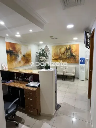 Sala Comercial de 90m² no Centro de Santo André  2 Salas, 3 Banheiros, 2 Vagas, Financia