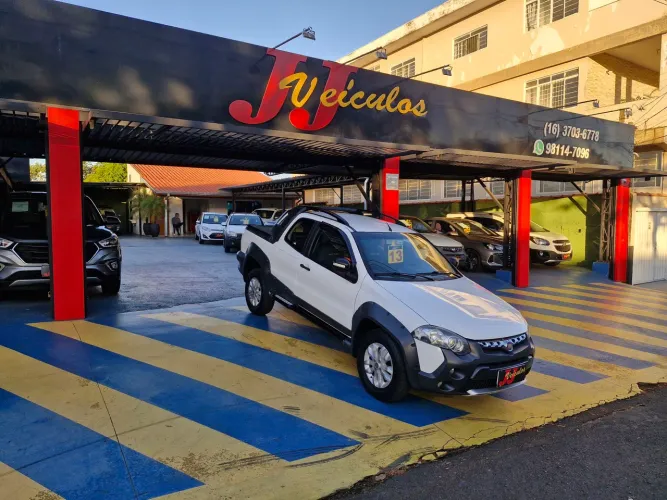 Fiat Strada Adventure1.8/ 1.8 Locker Flex CD 2013