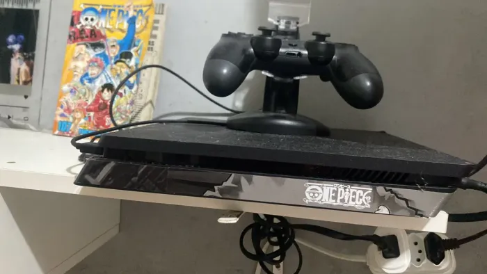 Ps4 Slim! Playstation 4 Slim! 500gb e dois controles! SAIR LOGO