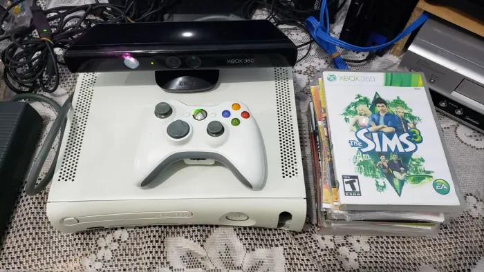 Xbox 360 Fat Kinect Completo com Jogos