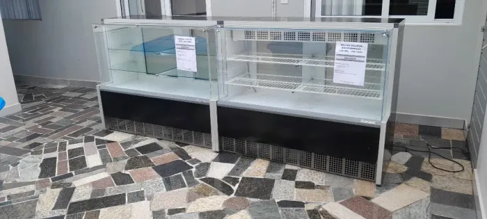 Balcão seco mais refrigerador bolos bebidas linha aurora 1,40mt