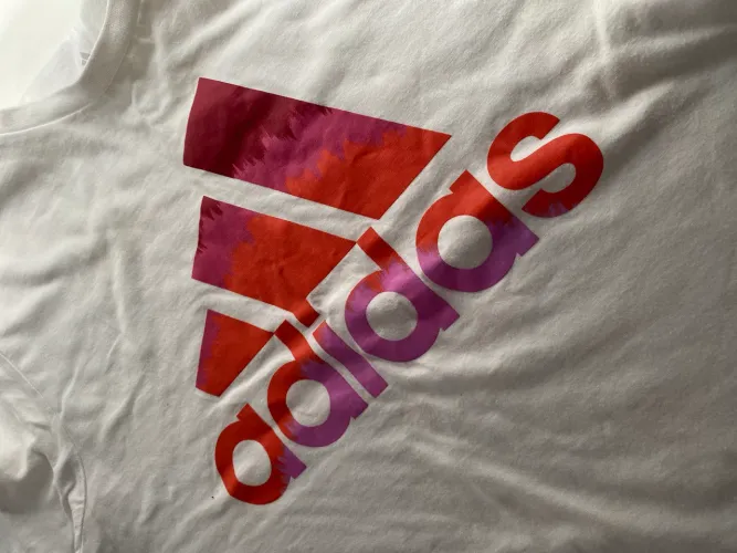 blusa cropped adidas