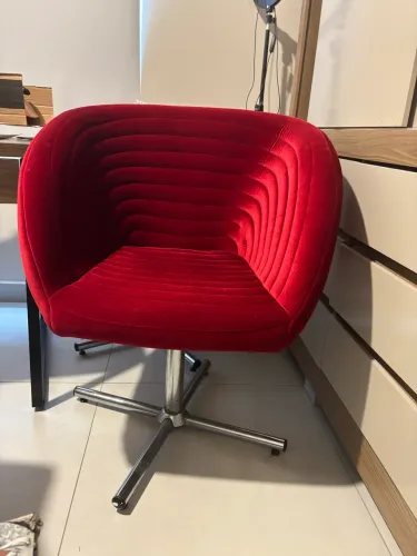 2 poltronas giratórias