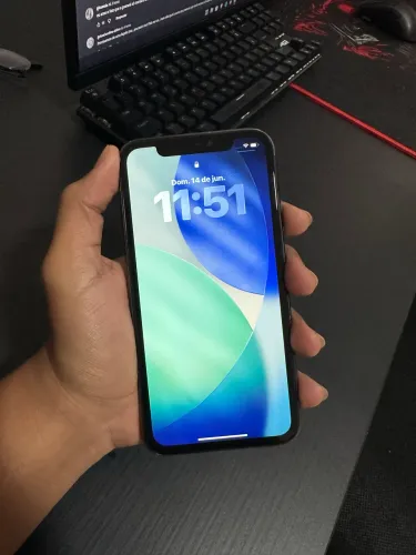 Vendo IPhone 11 - 64gb Completo