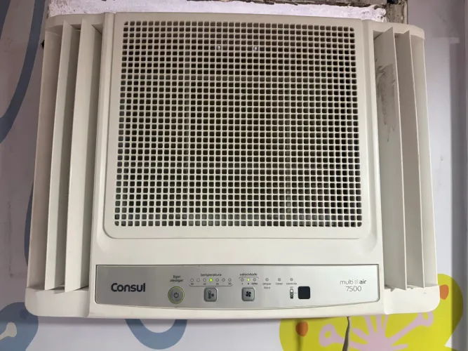 AR CONDICIONADO CÔNSUL 7500 BTUS higienizado