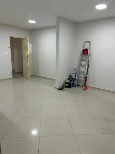 Sala Centro, ampla, 50m², reformadíssima, Rua Nilo Peçanha - Petrópolis - RJ