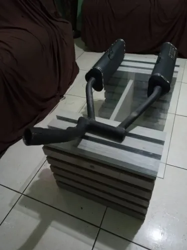 Escape duplo esportivo xre 300 semi novo Fortuna