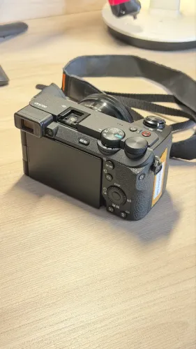 Sony a6700 + lente kit 16-55mm