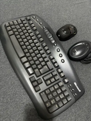 Mouse e teclado sem fio Microsoft