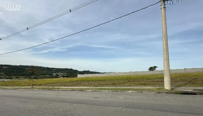 Condomínio Recanto da Baronesa, terreno com 913,55m2 na Zona Sul de São José dos Campos!