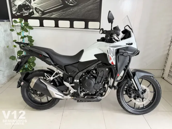 Honda NX 500 ABS.