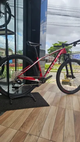 Bicicleta Carbono Colli Conquer