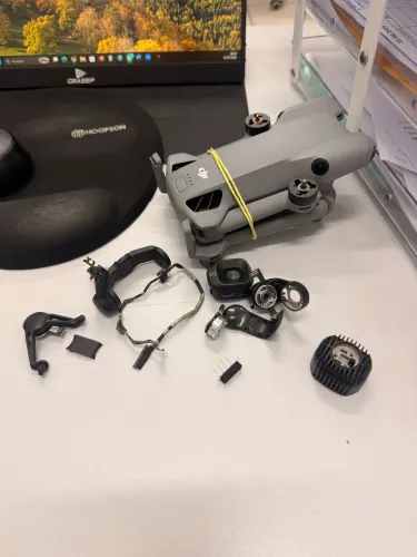 DRONE DJI MINI 5 PRO - PARA RETIRAR PEÇAS ou ARRUMAR