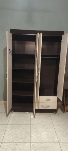 Guarda roupa pequeno