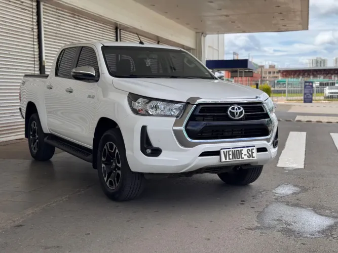 Toyota Hilux CD SRV 4X4 2.8 TDI Diesel Aut. 2021