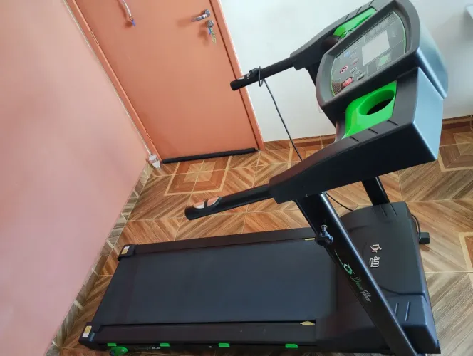Esteira Eletrônica Dream Fitness Concept 2.5 Vel. Máx. 16km/h 3 Níveis de Inclinação