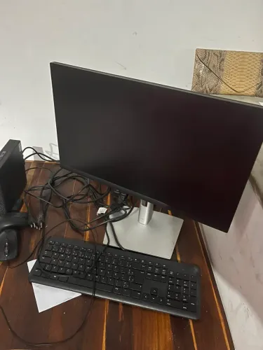 Monitor Dell P2722h Lcd Tft 27 Preto 100v/240v