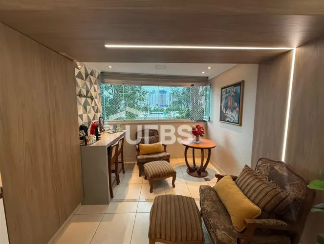 Apartamento a venda de 3 quartos com armários sendo 1 suíte mais duas americanas, 1 lavabo