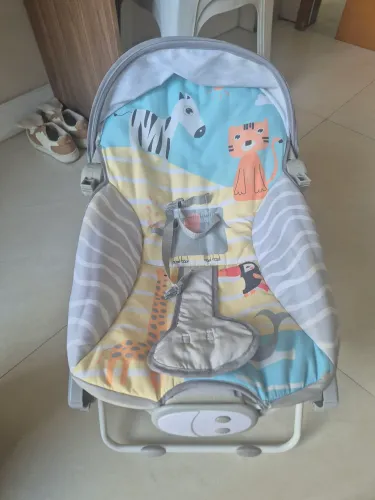 Cadeirinha de balanço de bebê