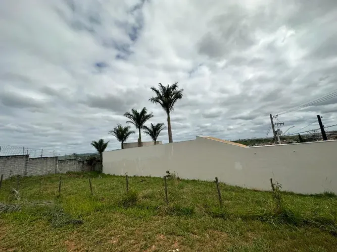 Vendo terreno Hípica Pinheiro - 336m