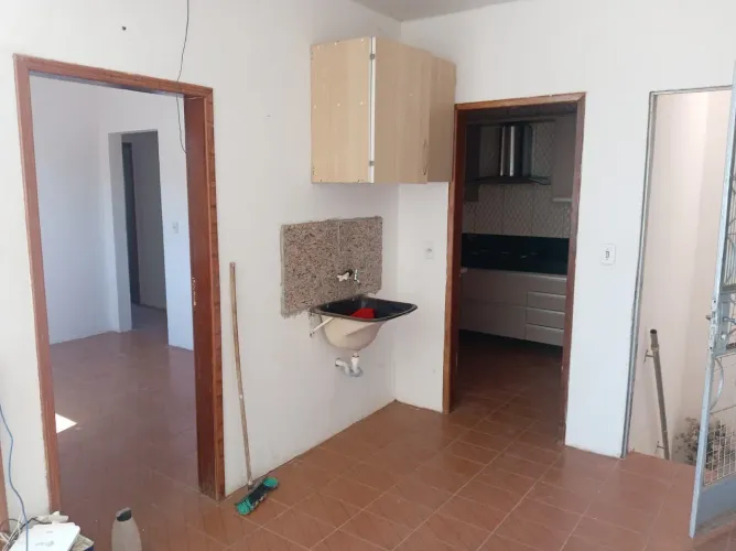 Casa 2 quartos, só,CZ, não tem garagem