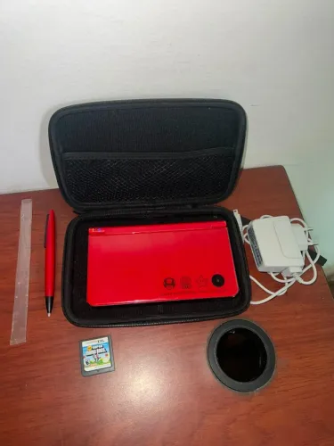 Nintendo DSi XL - Edição Super Mario Bros. 25th Anniversary
