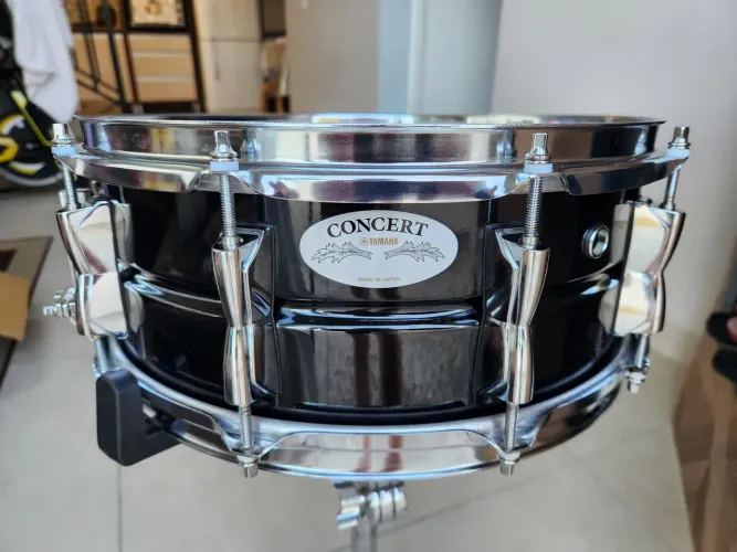 Caixa Yamaha Concert Steel 14x5.5 Japan (ñ pearl tama ludwig sonor odery premier dw mapex)