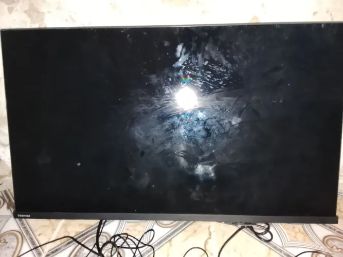1 tv Toshiba TB020M para a venda tela quebrada conserto/peças