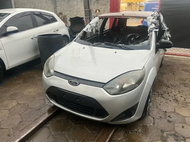 Sucata Fiesta 2011 1.6 flex ( vendo peças )