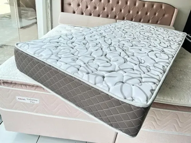 Colchão de Espuma D33 Solteiro 78x188 Marca Umaflex 17 cm de altura, Novo!