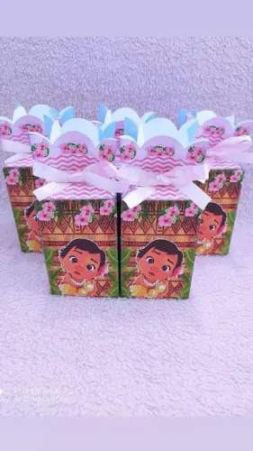 Caixinha meia bala pra festa de aniversário Moana baby