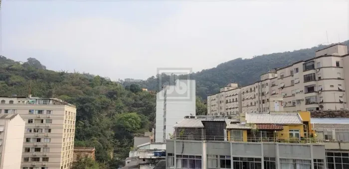 Laranjeiras - Próximo Estação Metrô Largo Machado - Clube Fluminense - Andar Alto - Reform