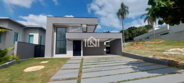 Casa nova à venda no condominio Terras de Santa Adelia.