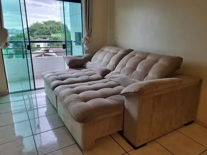 VENDO SOFA SEMI NOVO