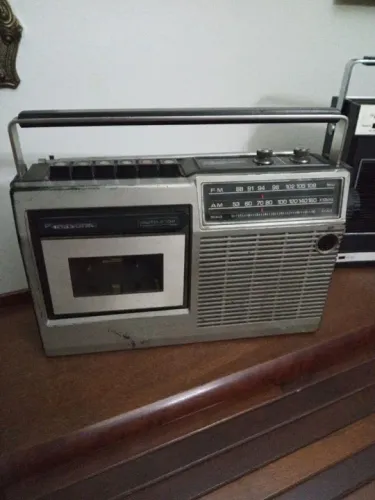 Rádio antigo
