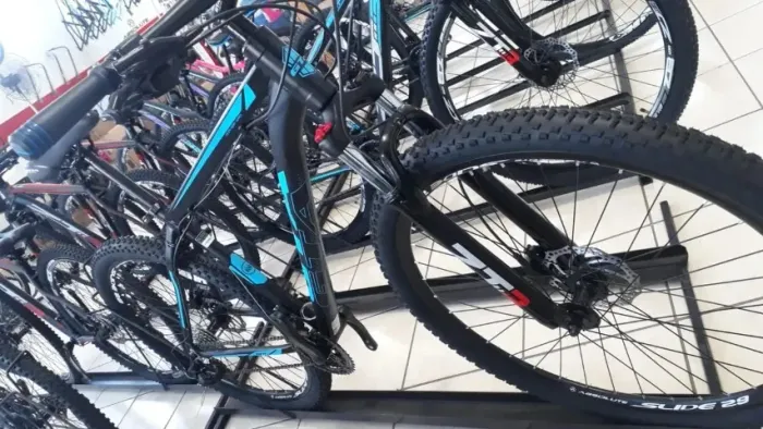 VENDO/TROCO MTB ARO 29 GTA