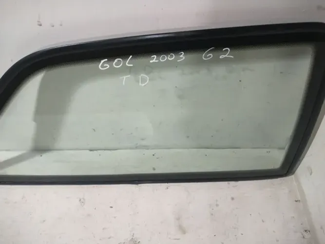 Vidro traseiro Direito gol G2 2000 2p