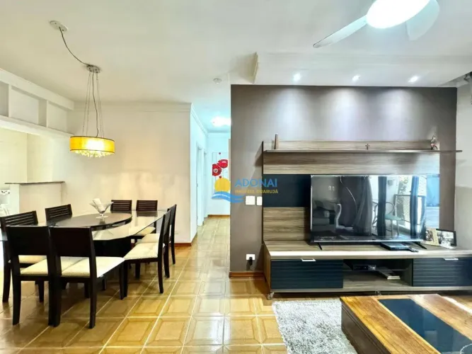 Apartamento próximo à praia com sacada Astúrias Guarujá
