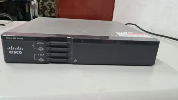 Roteador Cisco 860 Series sem cabo