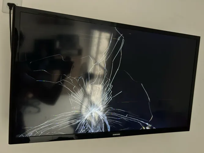 TV Smart Samsung 32 polegadas com defeito