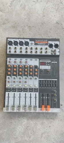 Mesa Soundcraft SX802FX 8 Canais R$ 1.000,00