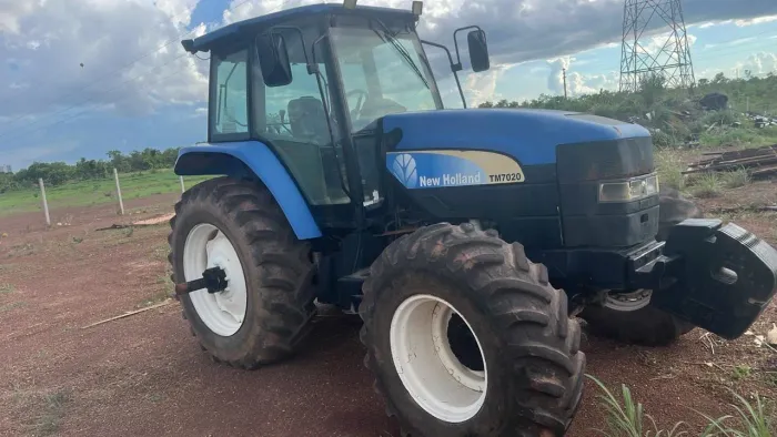 Trator New holland Tm7020