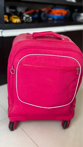 Mala de Rodinhas Kipling Rosa - troca com games 