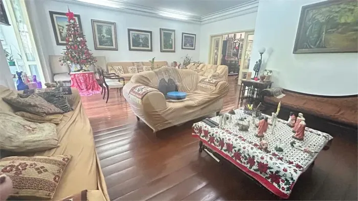 Apartamento à venda com 4 quartos, sendo 2 suítes, no condomínio Edifício Barão de Laguna,