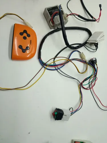 Oficina conserto de carrinho e motinha elétrica infantil 