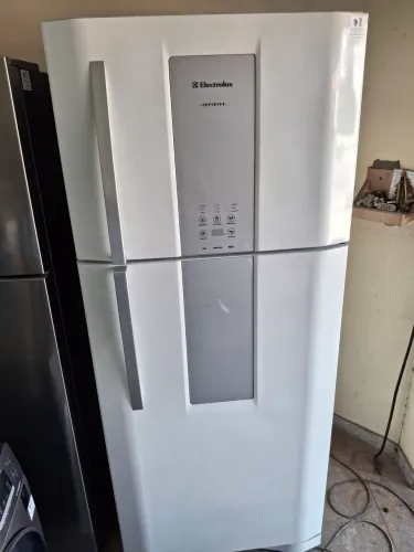 Geladeira Electrolux grande 220v