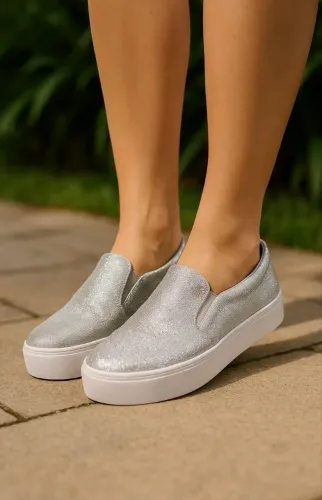 Tenis brilho Santa Lolla