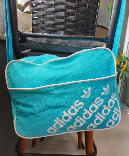 Bolsa Adidas Vintage - usada